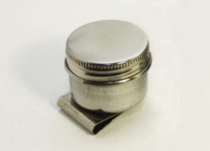Масленка одинарная цилиндр (металл, с метал.крышкой) д=3,6 см