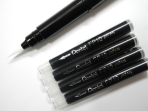 Ручка-кисть PENTEL Pocket Brush Pen черные чернила (+4 картриджа), оранжевый корпус
