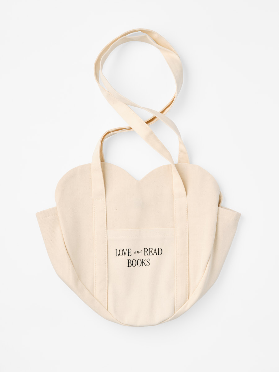 Шопер LOVE AND READ (сердце)