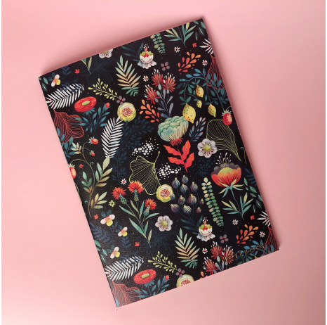 Тетрадь ПОДПИСНЫЕ ИЗДАНИЯ Floral А5 30л, сшивка (точка)